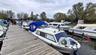 Viking 20 - 1st Up Makes Tea - 4 Berth Inland Cruiser