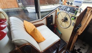 Bounty 27 Sedan - Grayling - 4 Berth Inland Cruiser