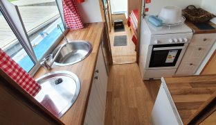 Bermuda 34 - Broadland Lass - 2 Berth Inland Cruiser