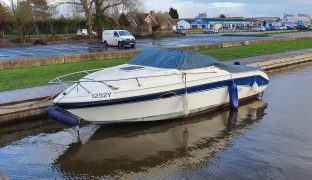 Rinker 202 Festiva - Jessica  - Day Boat