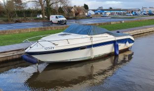 Rinker 202 Festiva - Jessica  - Day Boat