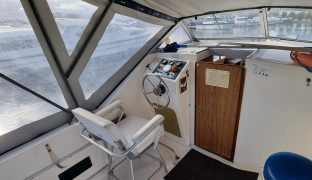 Bounty 27 - Glimmering - 2 Berth Inland Cruiser