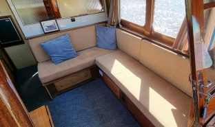 Sanderson 30 - Swift - 4 Berth Wooden Cruiser