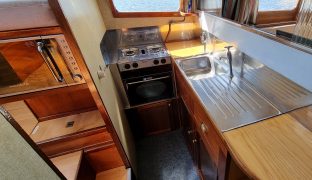 Sanderson 30 - Swift - 4 Berth Wooden Cruiser