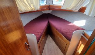 Elysian 27 - Serenity  - 4 Berth Inland Cruiser