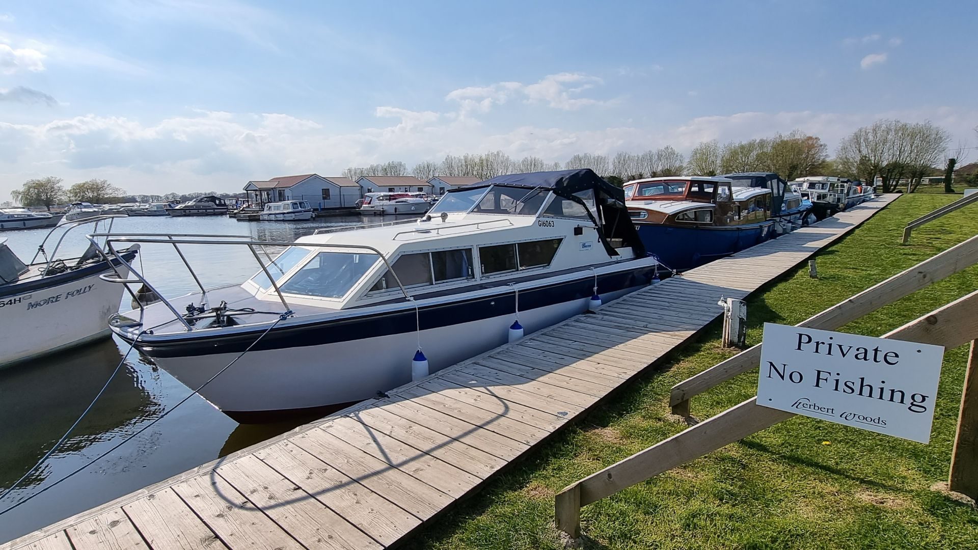 Seamaster 813 Seaway Waterside Marine Sales