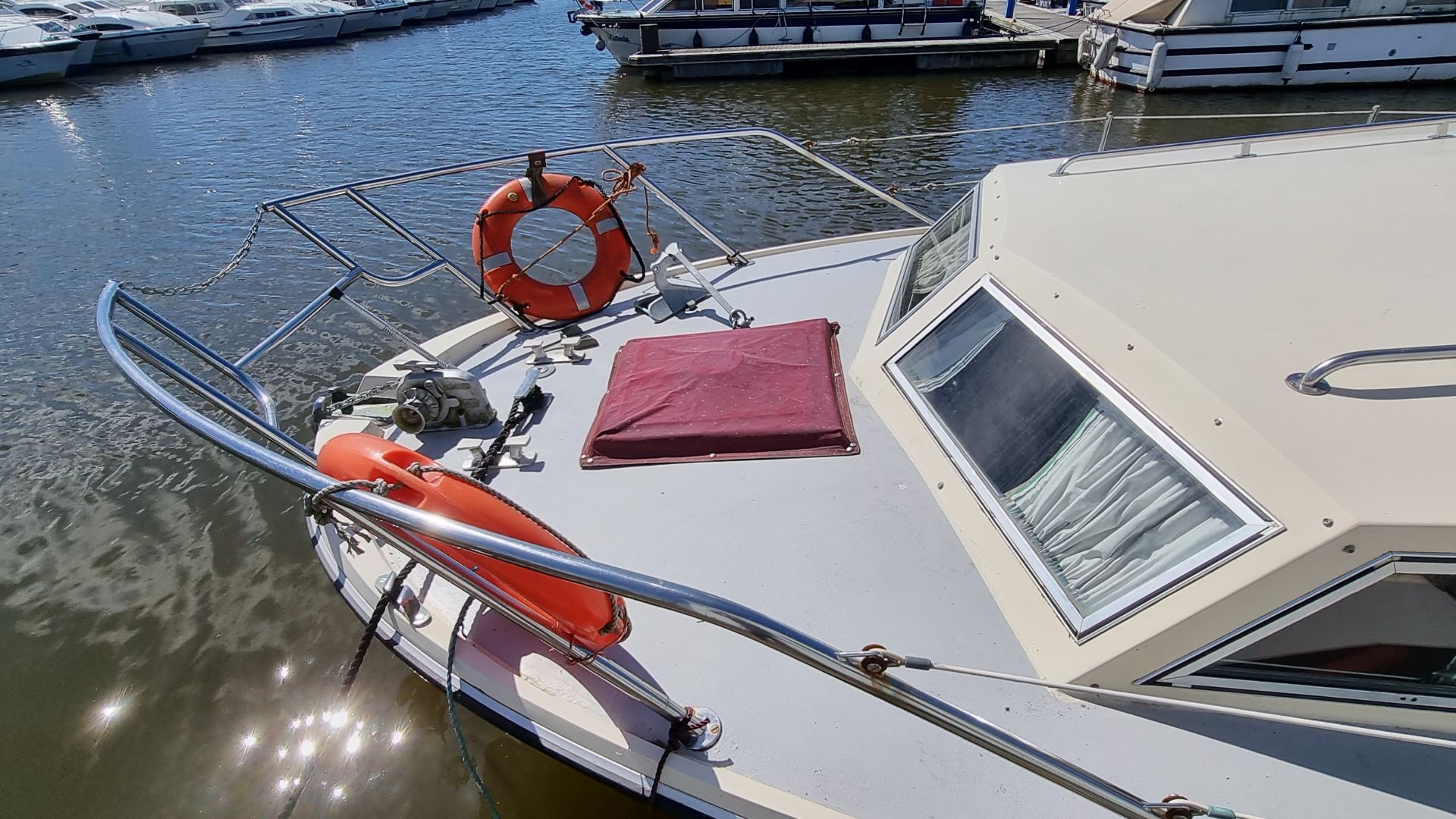 Freeman 33 Sedan Free Spirit Waterside Marine Sales