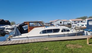 Elysian 27 - Aeonian - 4 Berth Inland Cruiser