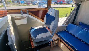 Elysian 27 - Aeonian - 4 Berth Inland Cruiser