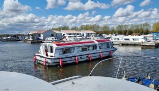 Alpha 32 - Ruby - 5 Berth Inland Cruiser