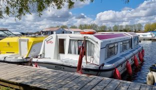 Alpha 32 - Ruby - 5 Berth Inland Cruiser