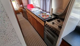 Alpha 32 - Ruby - 5 Berth Inland Cruiser