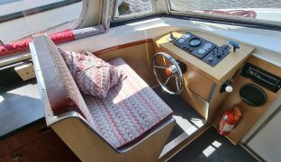 Alpha 32 - Ruby - 5 Berth Inland Cruiser