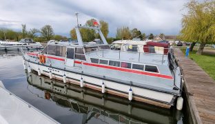 Aquafibre 45 Ideal - Magnifique - 7 Berth Inland Cruiser