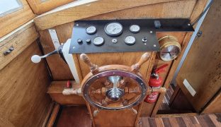 Summercraft 30 - Mistle Thrush - 4 Berth Wooden Cruiser