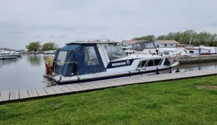 Seamaster 25 - Compass Rose - 4 Berth Inland Cruiser