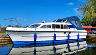 Bounty 27 - Glimmering - 2 Berth Inland Cruiser