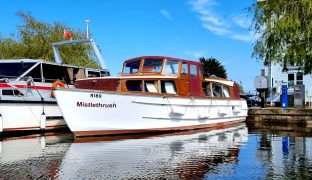 Summercraft 30 - Mistle Thrush - 4 Berth Wooden Cruiser