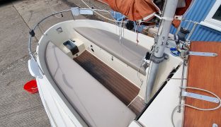 Hunter Liberty 23 - Laissez Faire - 3 Berth Sailing Yacht