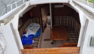 Pegasus 800 - Boozy Boo - 5 Berth Sailing Boat