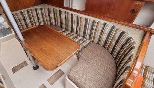 Pegasus 800 - Boozy Boo - 5 Berth Sailing Boat