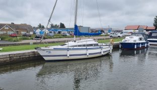 Pegasus 800 - Boozy Boo - 5 Berth Sailing Boat