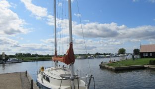 Hunter Liberty 23 - Laissez Faire - 3 Berth Sailing Yacht