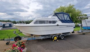 Shetland 4+2 (2004) - 4 Berth Inland Cruiser