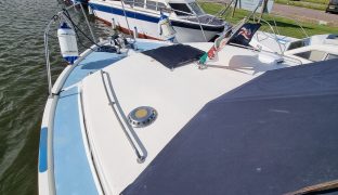 Aquafibre 32 - From a distance  - 6 Berth Inland Cruiser