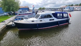 Duchy 27 - Salix - 2 Berth Motor Yacht