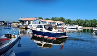 Duchy 27 - Salix - 2 Berth Motor Yacht