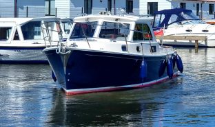 Duchy 27 - Salix - 2 Berth Motor Yacht