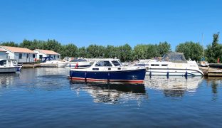 Duchy 27 - Salix - 2 Berth Motor Yacht