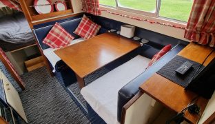 Elysian 27 - Genevieve - 4 Berth Inland Cruiser