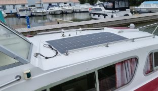 Elysian 27 - Genevieve - 4 Berth Inland Cruiser