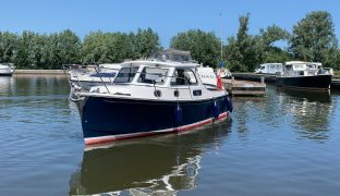 Duchy 27 - Salix - 2 Berth Motor Yacht