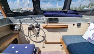 Hampton Safari - Elsa II  - 4 Berth Inland Cruiser