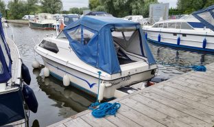 Dolphin 19 - So Wot - 4 Berth River Cruiser