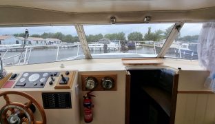 Westward 38 - Dream Time - 4 Berth Inland Cruiser