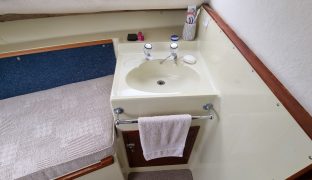 Bounty 27 - Spirit - 4 Berth Inland Cruiser