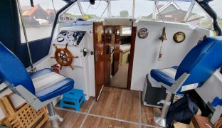 Bounty 27 - Spirit - 4 Berth Inland Cruiser