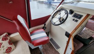 Shetland 4+2 - Skipper - 4 Berth Motor Boat