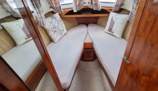 Freeman 22 - New Dawn - 4 Berth Inland Cruiser