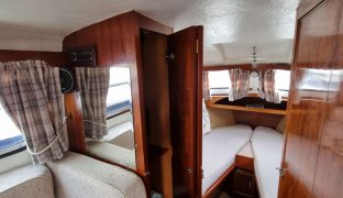 Freeman 22 - New Dawn - 4 Berth Inland Cruiser