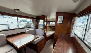 Freeman 22 - New Dawn - 4 Berth Classic Inland Cruiser