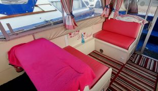 Bounty Sedan 27 - La Concha - 4 Berth Inland Cruiser