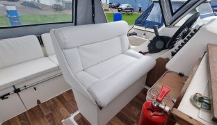 Viking 22 Broad Beam - South Easter - 4 Berth Inland Cruiser