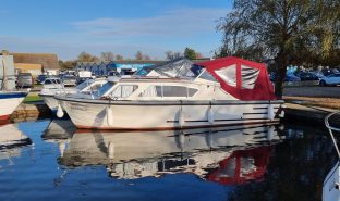 Seamaster 27 - Freddie 2  - 4 Berth Inland Cruiser