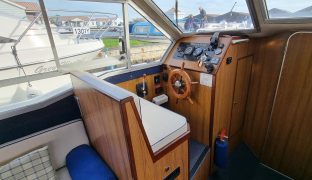 Aquafibre Lowliner 38 - Hiltons Pride - 7 Berth Inland Cruiser