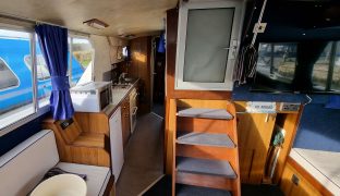 Aquafibre Lowliner 38 - Hiltons Pride - 7 Berth Inland Cruiser